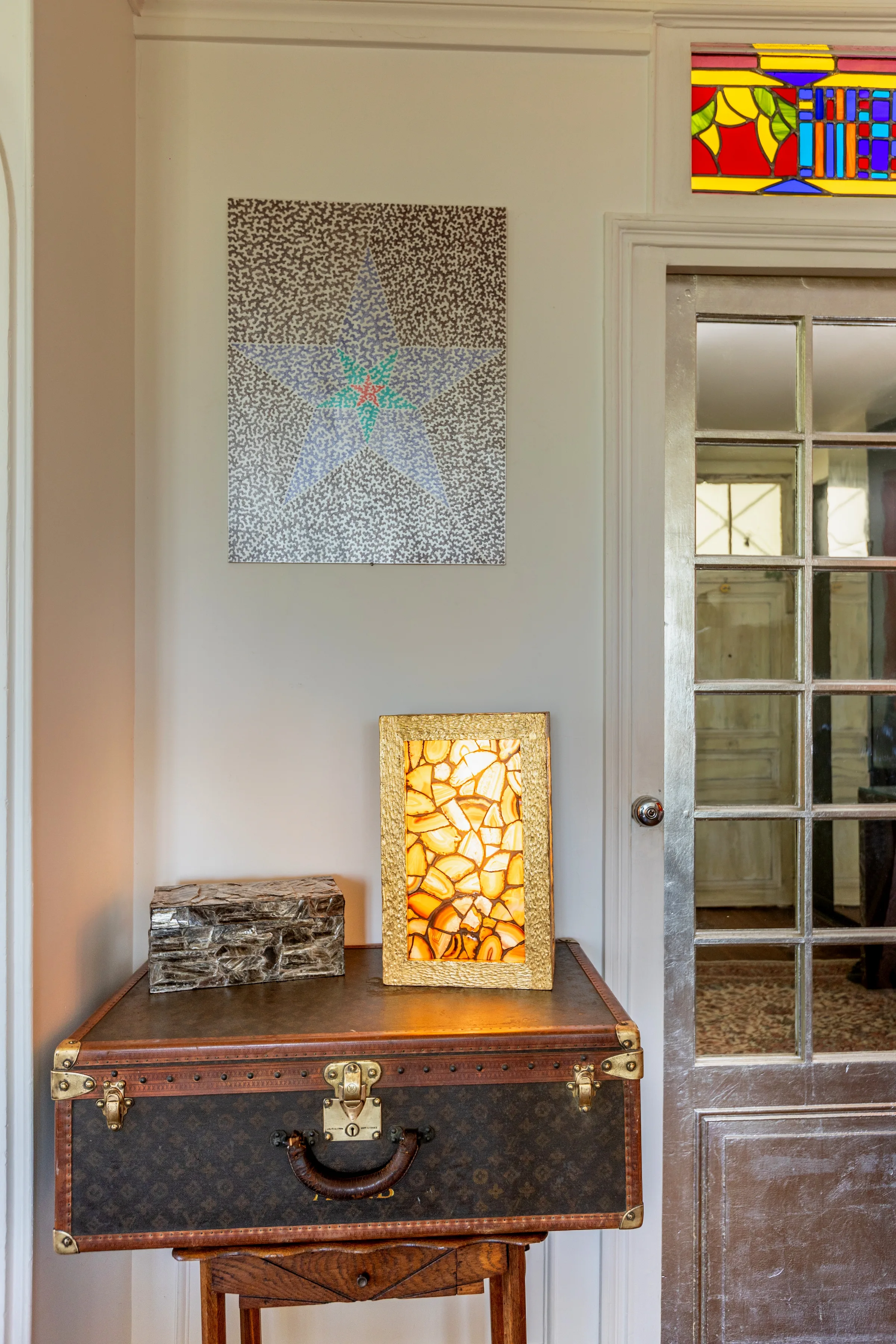Chartres Dorée dans un intérieur privé